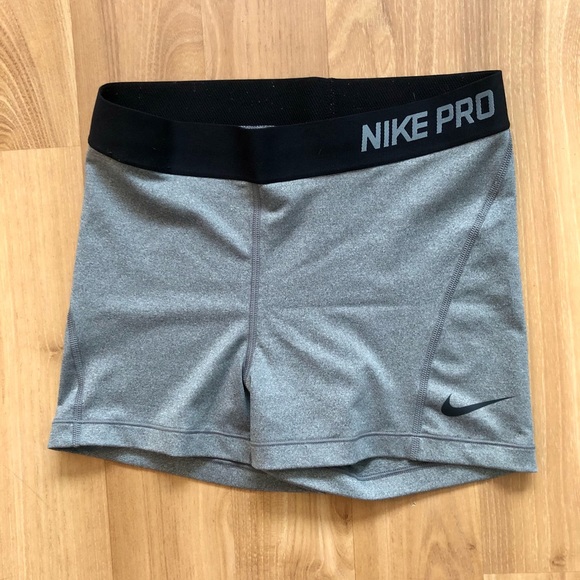 Grey Nike Pro shorts - Picture 1 of 1